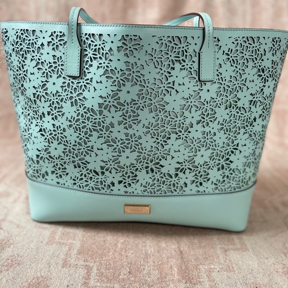 kate spade Handbags - KATE SPADE purse
